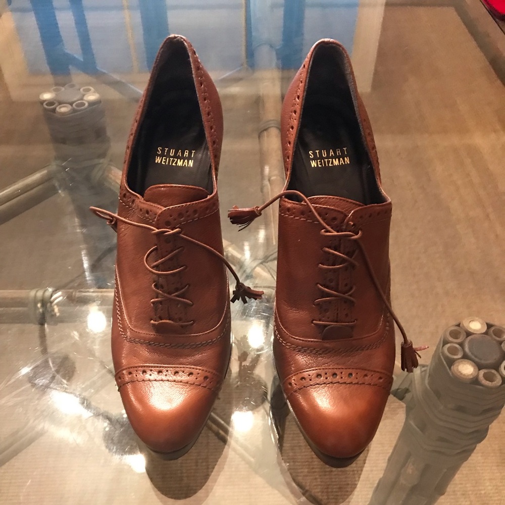 Stuart Weitzman oxford heels